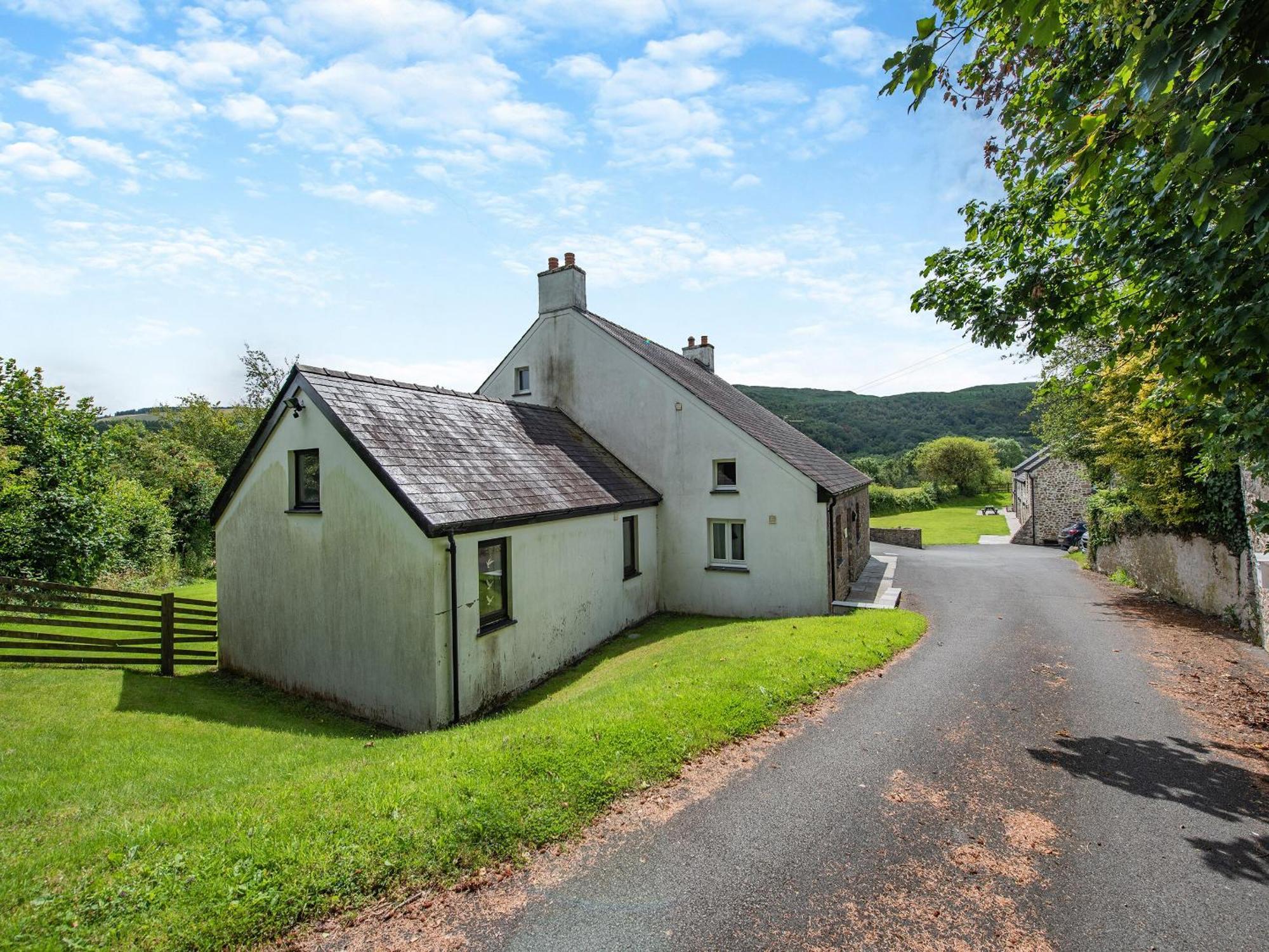 Villa Dolgoed House Llangadog Exterior foto